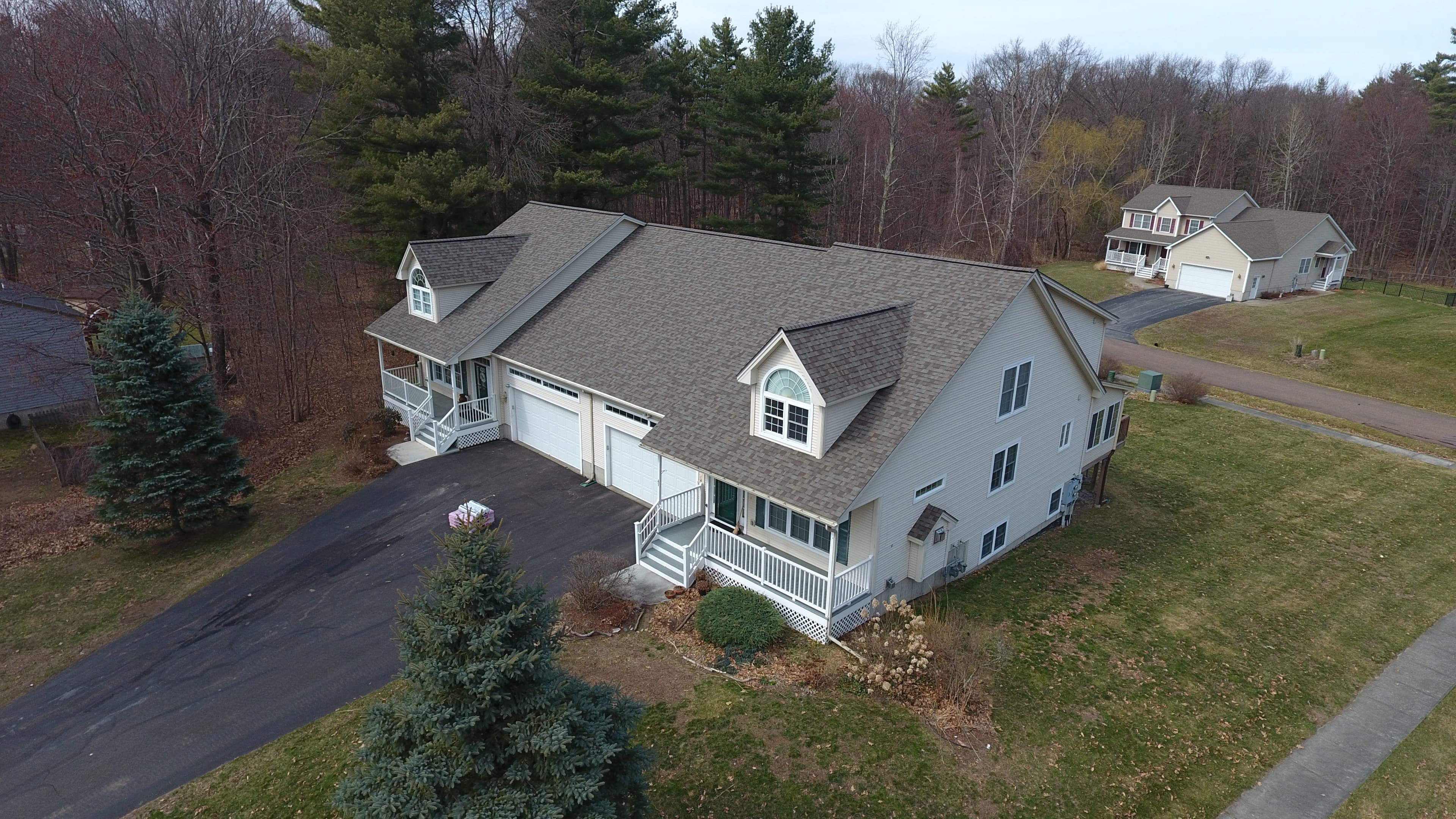Completed residential roof in Vermont
